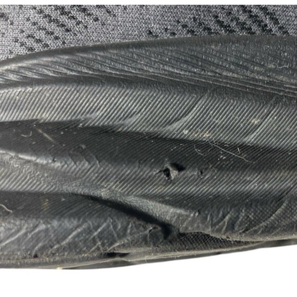 Hoka One Mens Clifton 9 Running Shoes 1132210 BBLC Triple Black Size 10 2E READ - Picture 12 of 13